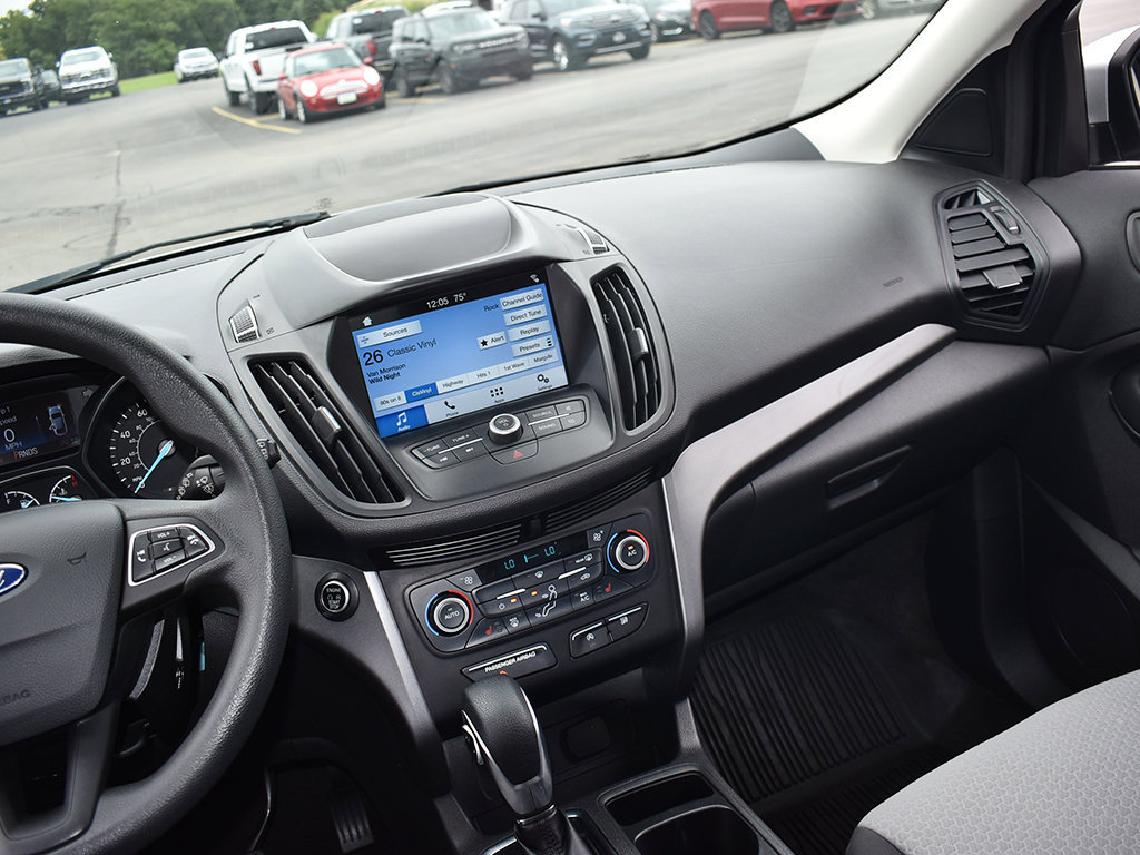 Used 2019 Ford Escape SE FWD image 18