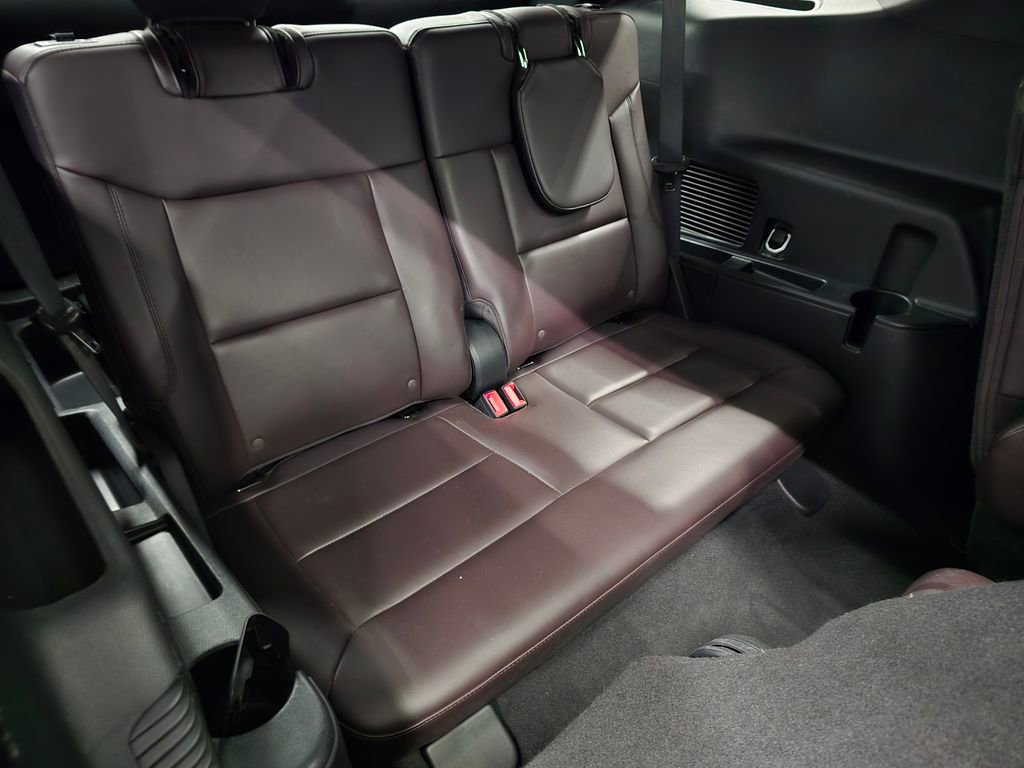 Used 2025 Ford Explorer Platinum w/ LUX Leather Package image 36