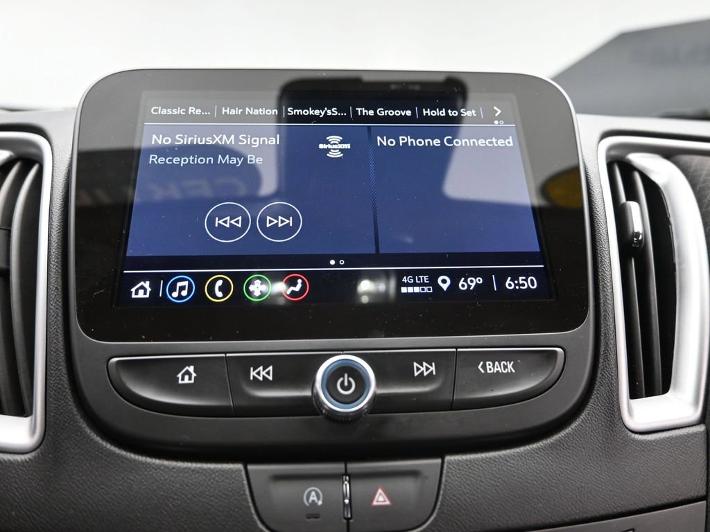 Used 2024 Chevrolet Malibu LT image 12