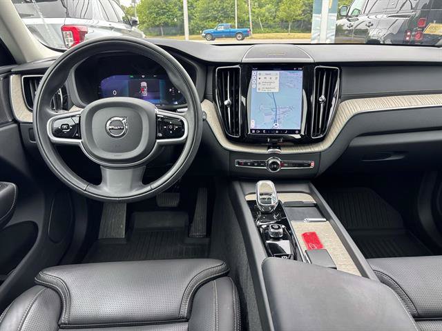 Used 2022 Volvo XC60 B6 Inscription w/ Advanced Package AWD/4WD image 13