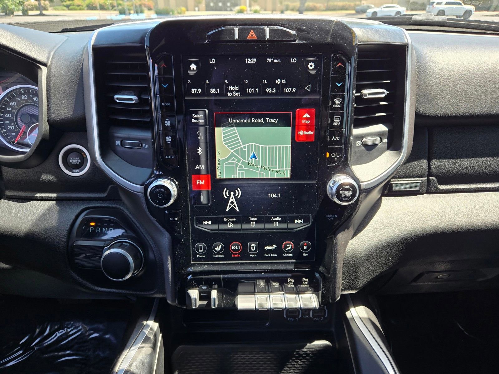 Used 2020 RAM 1500 Big Horn RWD image 12