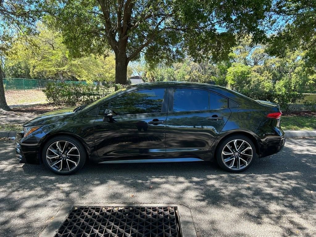 Used 2022 Toyota Corolla XSE image 2