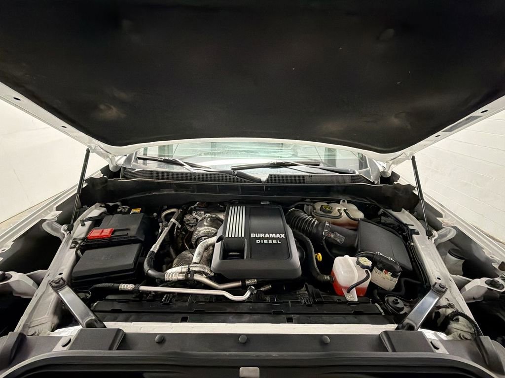 Certified 2024 Chevrolet Silverado 1500 High Country w/ Technology Package image 31