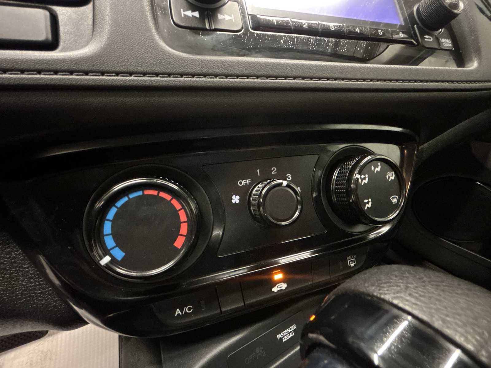 Used 2022 Honda HR-V LX image 16