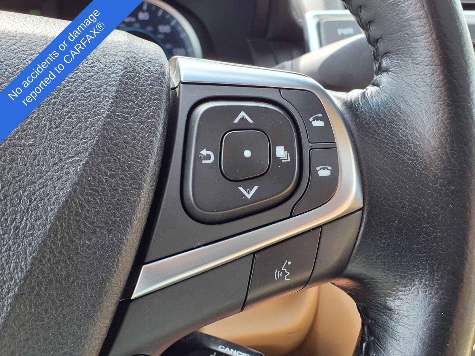Used 2015 Toyota Camry XLE w/ Moonroof Package FWD image 30