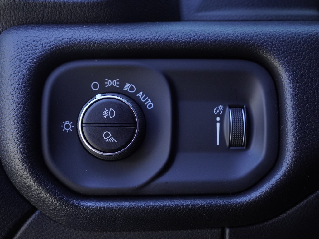 New 2026 RAM 2500 Tradesman AWD/4WD image 14