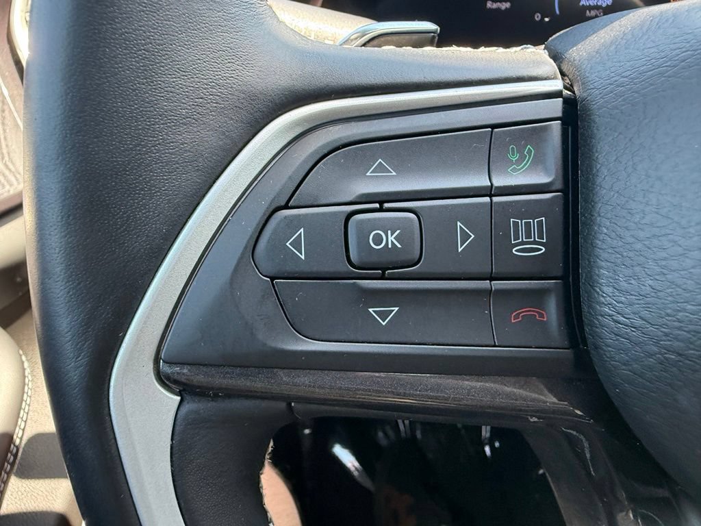 Used 2021 Jeep Grand Cherokee L Laredo AWD/4WD image 17