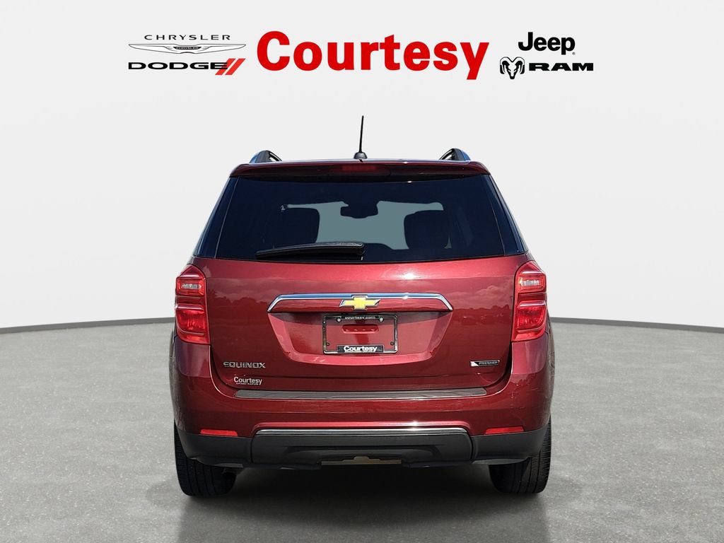 Used 2017 Chevrolet Equinox Premier w/ Enhanced Convenience Package FWD image 4