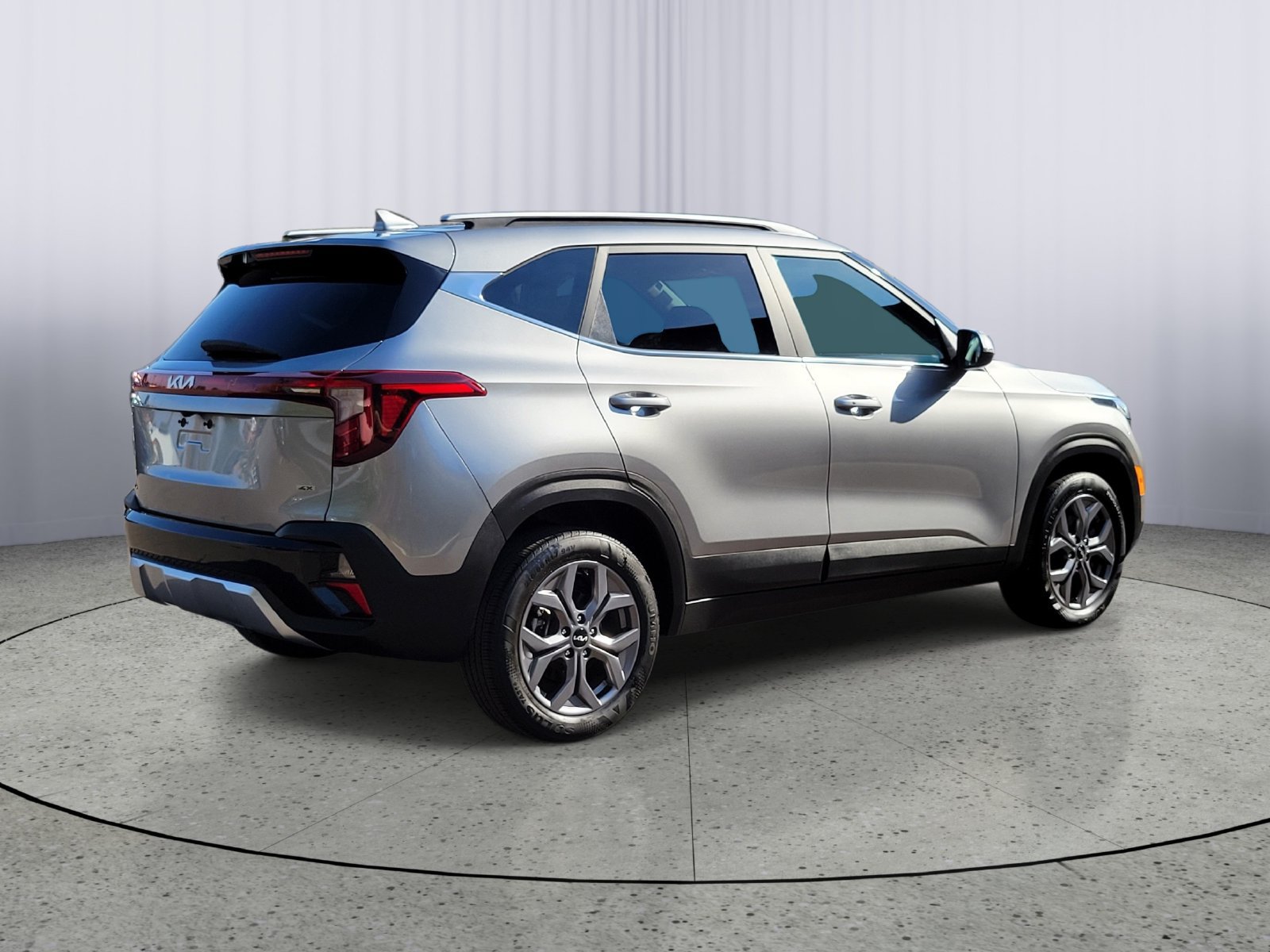 Certified 2024 Kia Seltos S AWD/4WD image 3