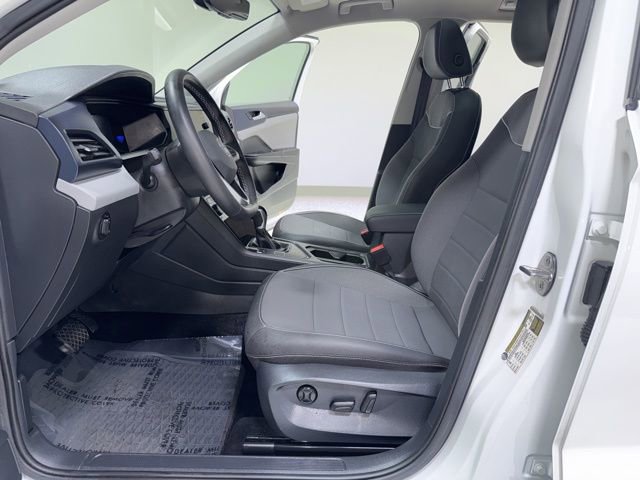 Used 2023 Volkswagen Taos SE w/ Panoramic Sunroof Package image 14