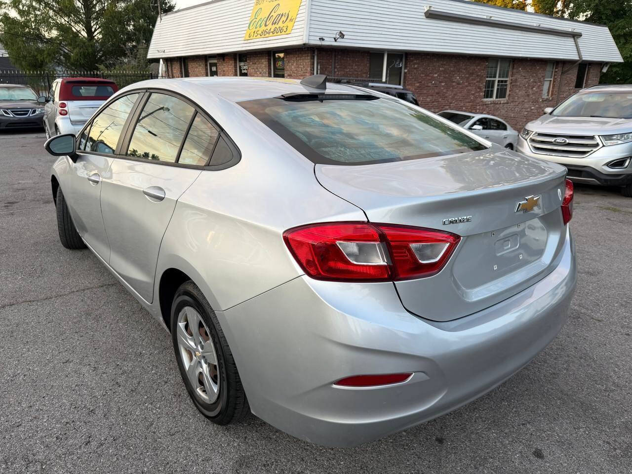 Used 2018 Chevrolet Cruze LS FWD image 8
