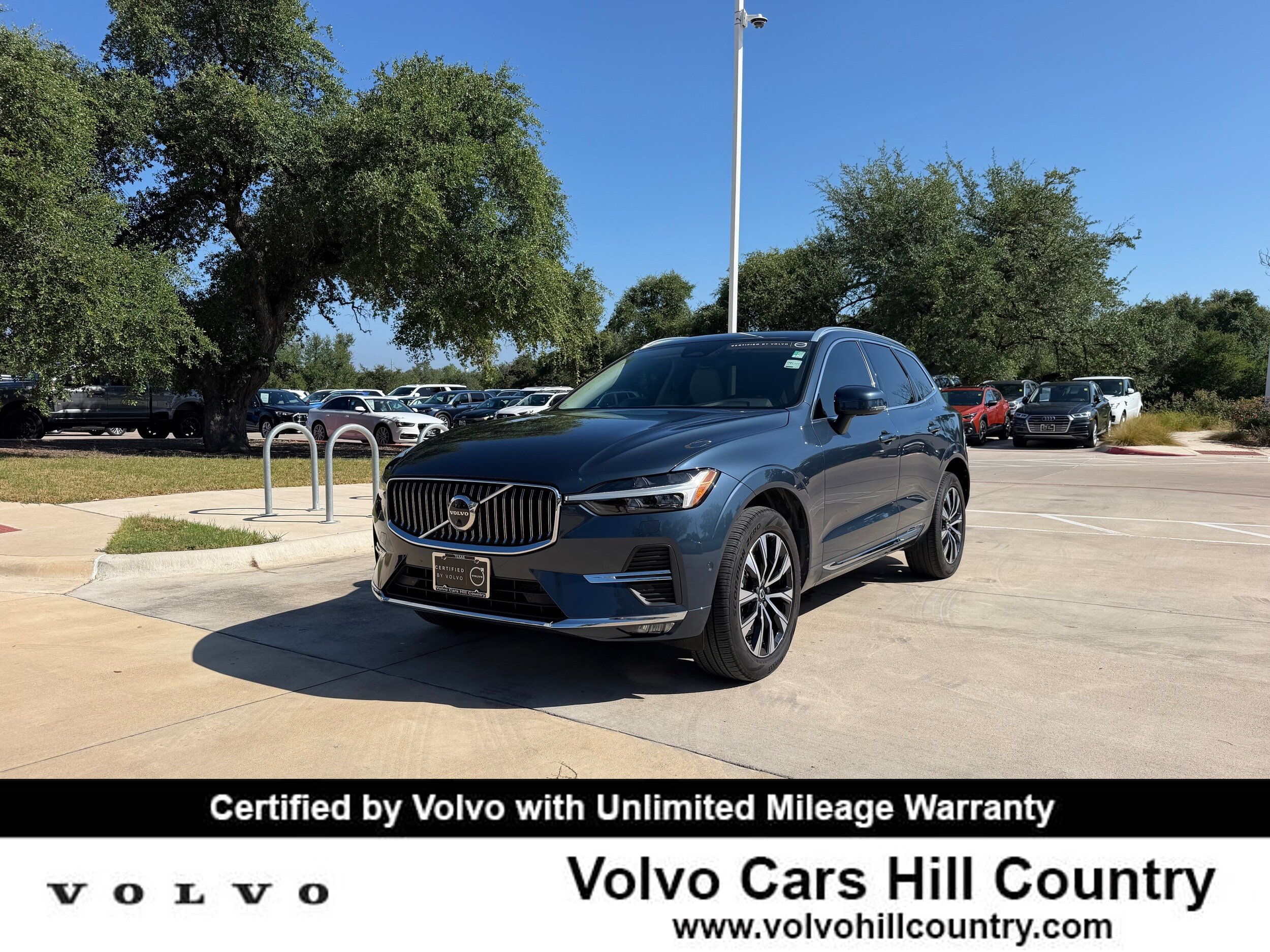 Certified 2023 Volvo XC60 B5 Plus AWD/4WD image 1