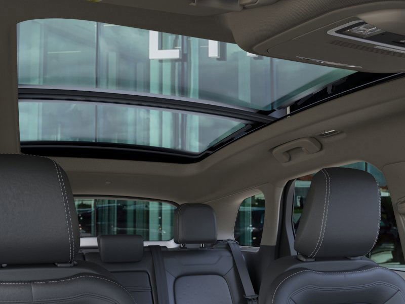 New 2026 Lincoln Corsair Grand Touring w/ Rear Removable Package Tray image 22