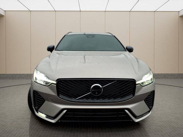 New 2026 Volvo XC60 B5 Plus w/ Protection Package Premier image 4