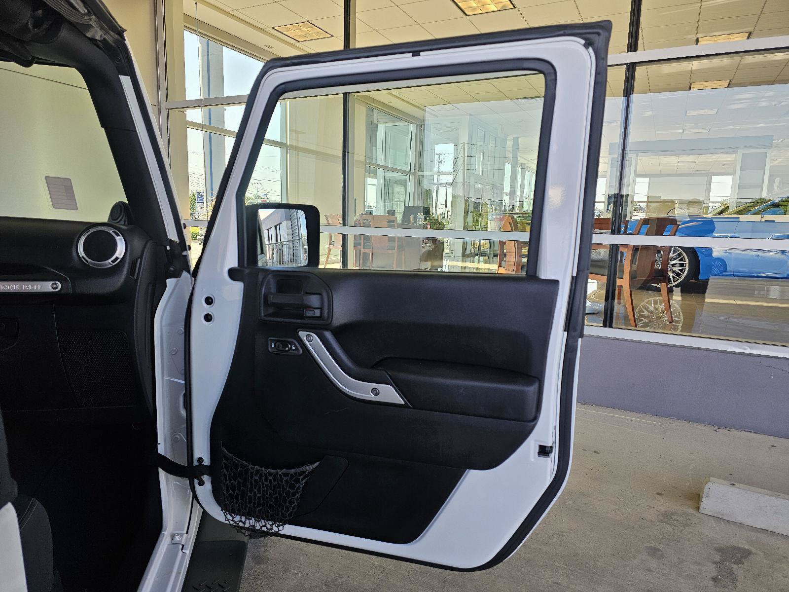 Used 2013 Jeep Wrangler Sahara w/ Connectivity Group AWD/4WD image 11