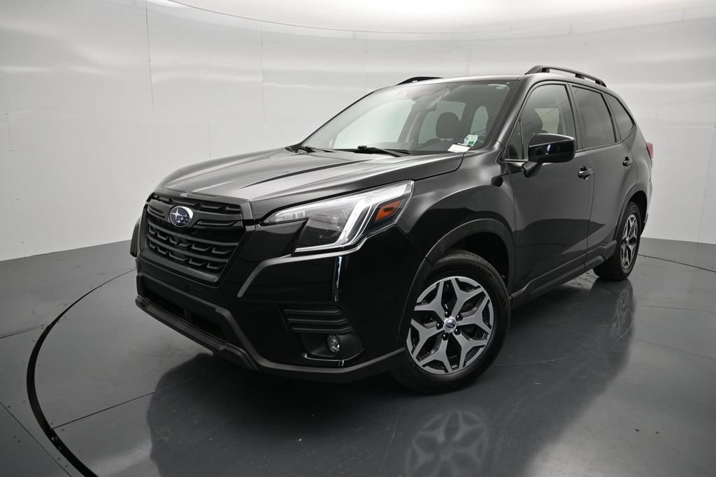 Used 2024 Subaru Forester Premium AWD/4WD image 9