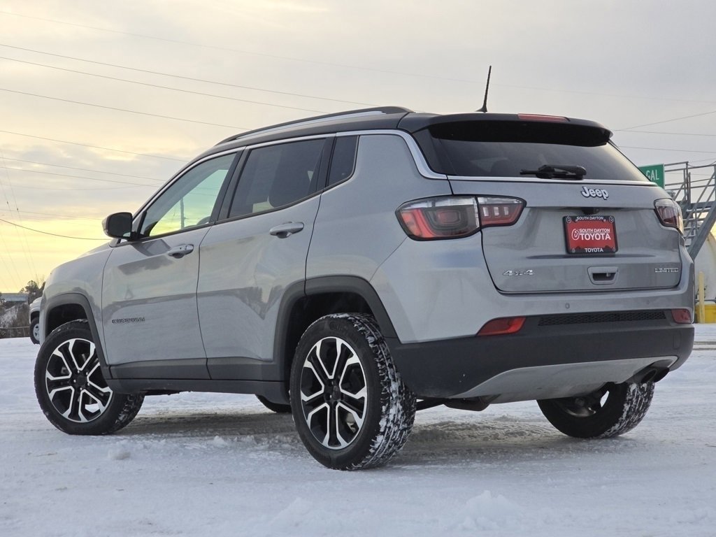 Used 2022 Jeep Compass Limited image 21