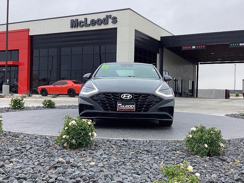 Used 2022 Hyundai Sonata SEL Plus image 2