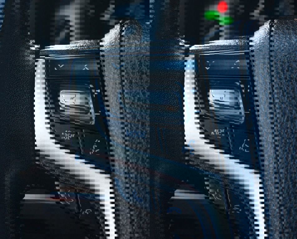 Used 2021 Toyota Land Cruiser image 11