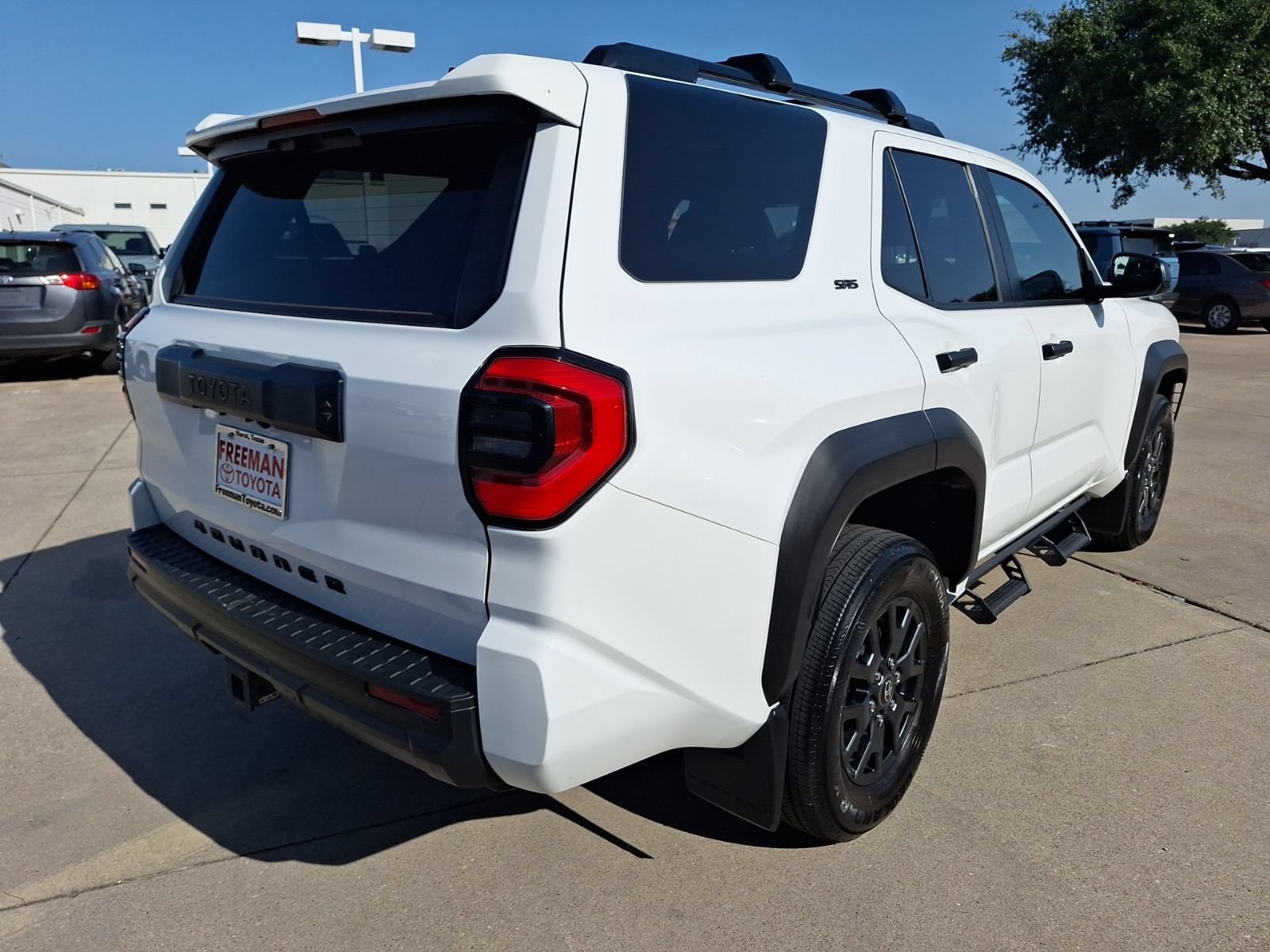 Used 2025 Toyota 4Runner SR5 AWD/4WD image 6