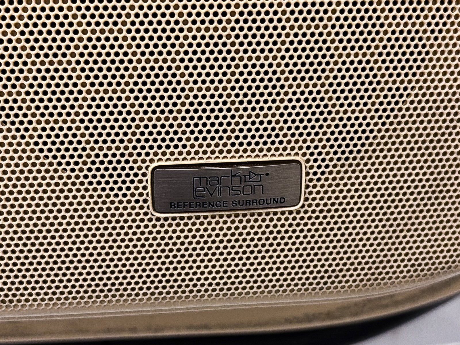 Used 2013 Lexus LX 570 4WD w/ Luxury Pkg w/Pre-crash image 4