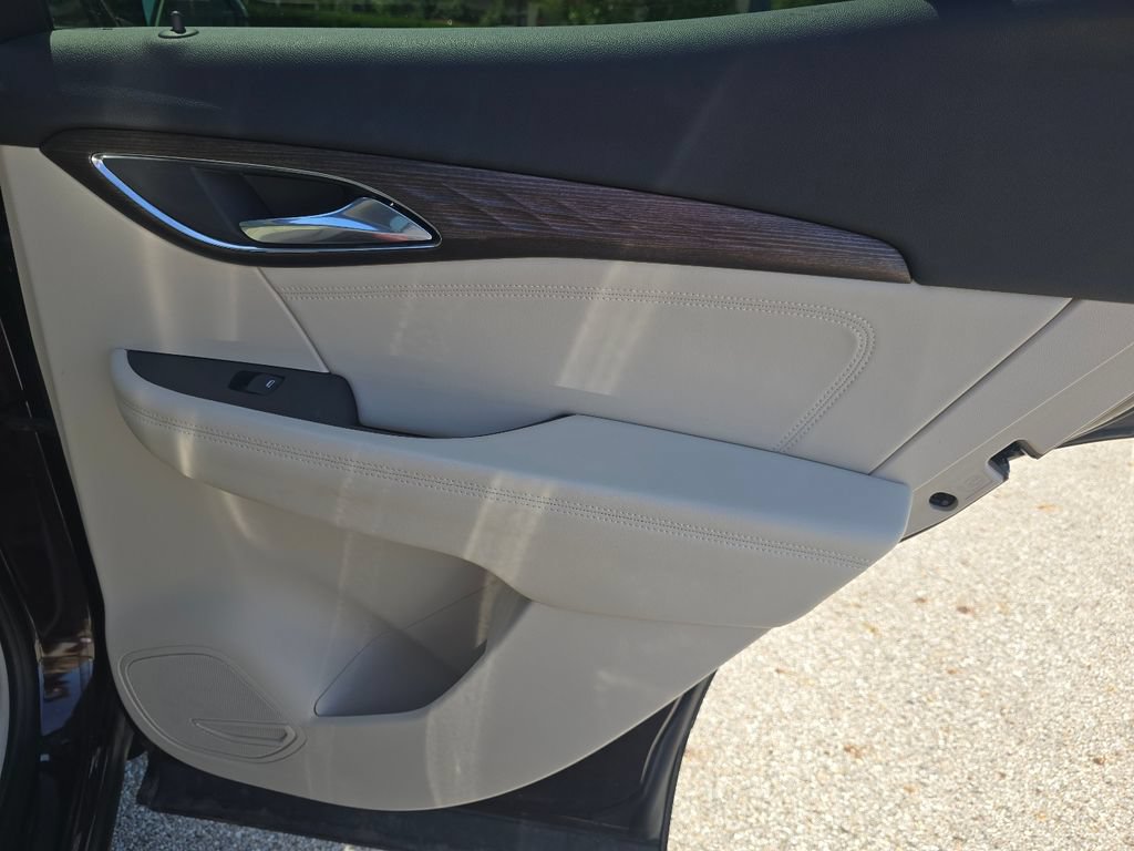 Used 2023 Buick Envision Avenir FWD image 23