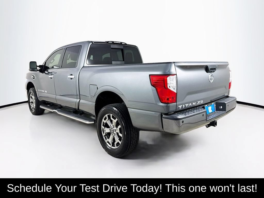 Used 2017 Nissan Titan SL w/ Chrome Package RWD image 5