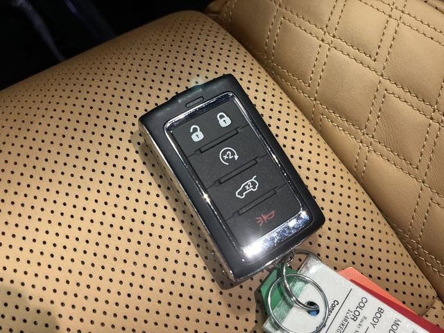 Used 2024 Jeep Grand Cherokee L Summit image 31