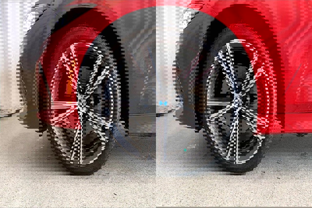 Used 2024 BMW 330i Sedan w/ Convenience Package image 6