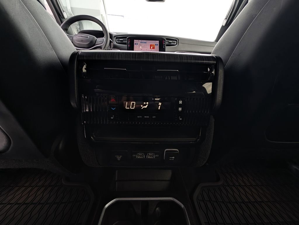 Used 2024 Jeep Wagoneer Series III image 42