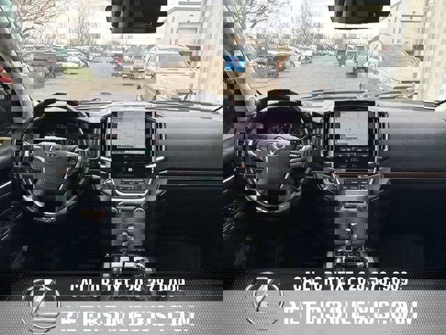 Used 2016 Toyota Land Cruiser image 16