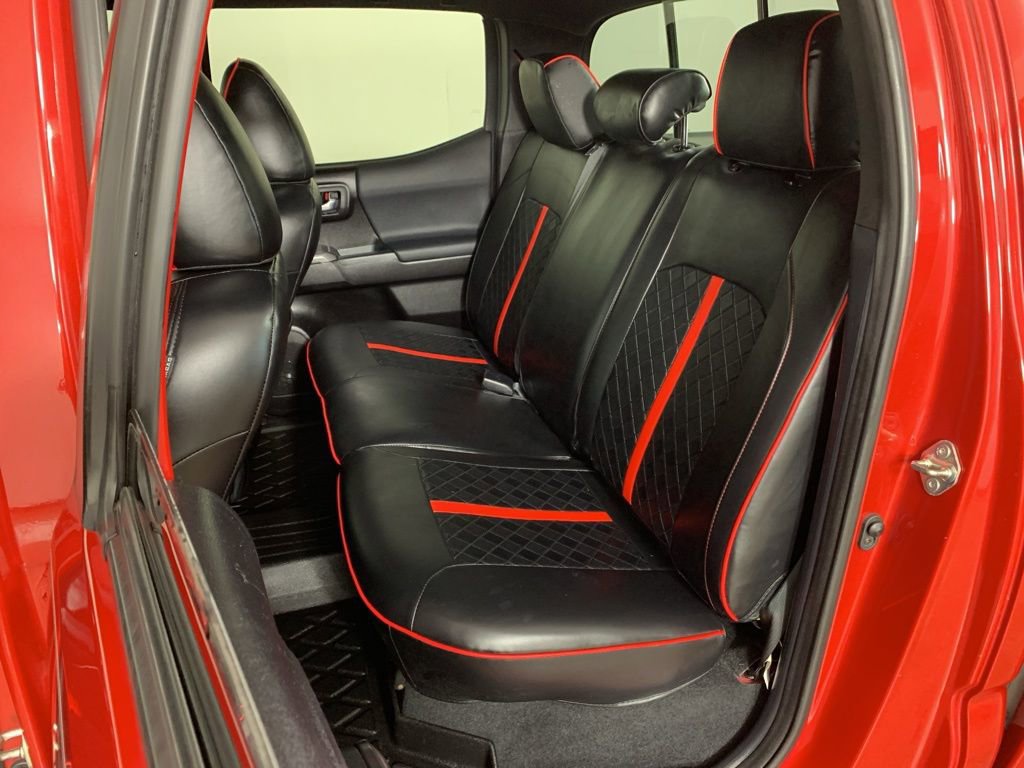 Used 2020 Toyota Tacoma TRD Sport image 30