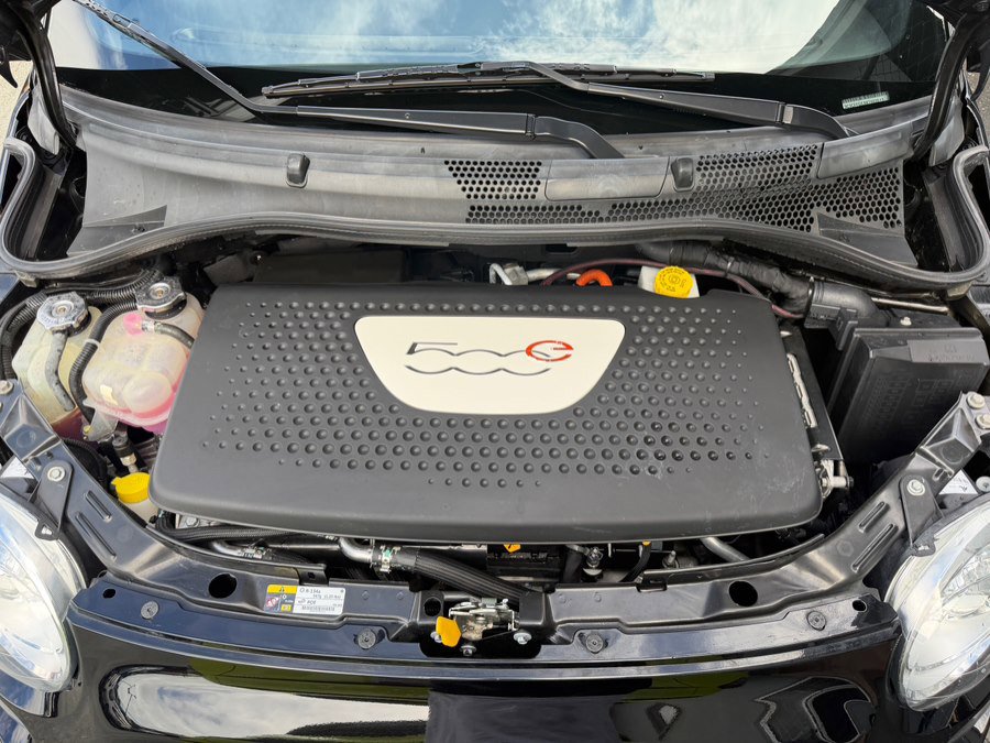 Used 2019 FIAT 500 e image 40