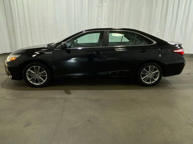 Certified 2016 Toyota Camry SE w/ Moonroof Package image 7