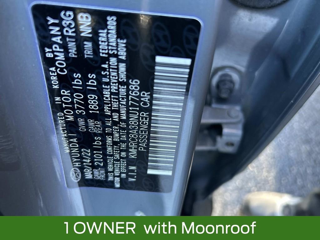 Used 2022 Hyundai Venue SEL image 32