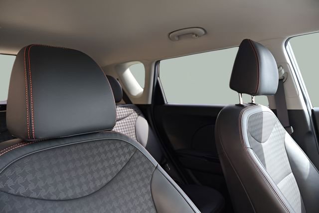 Used 2018 Kia Soul ! FWD image 16