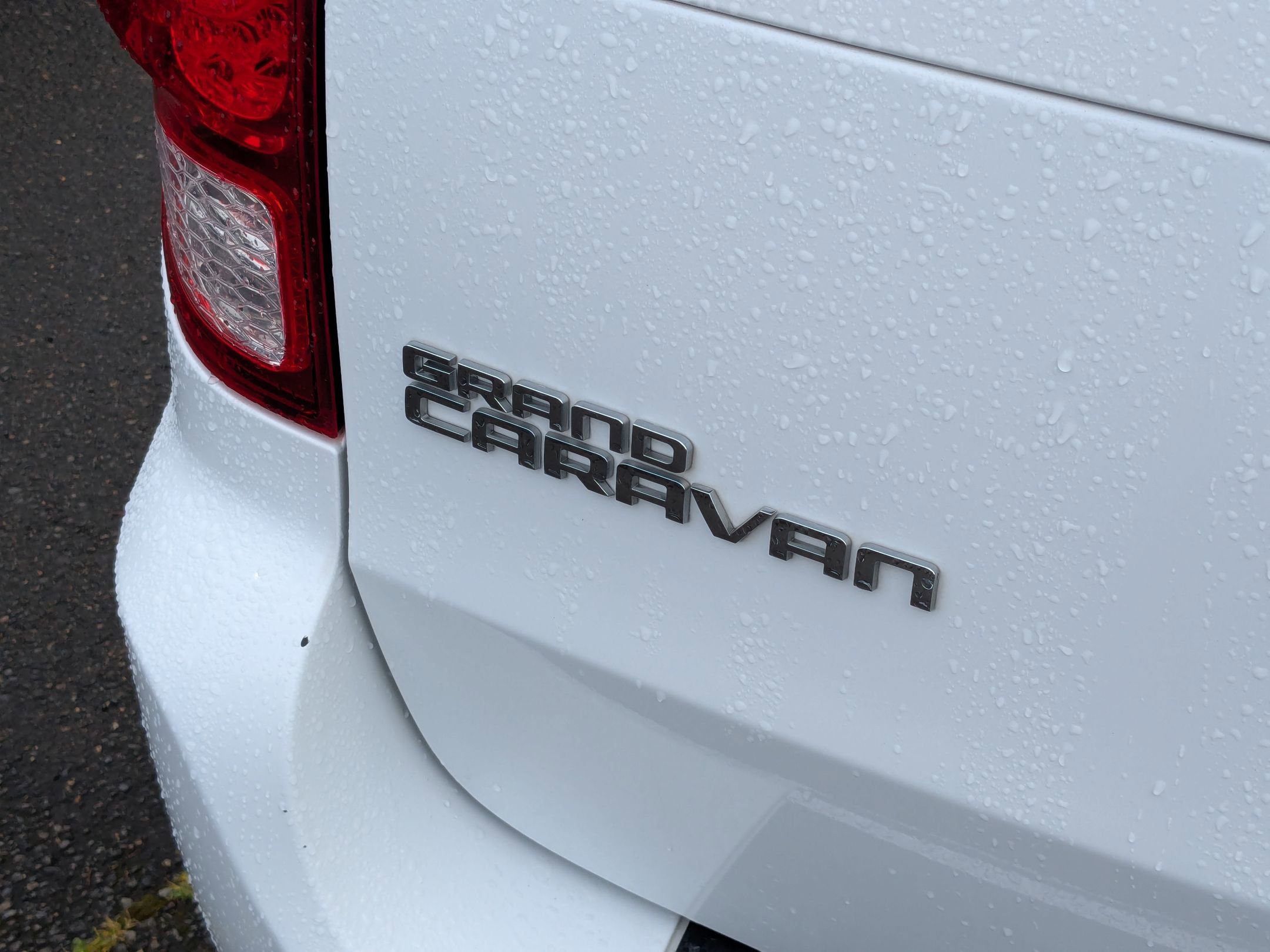 Used 2019 Dodge Grand Caravan SE image 26