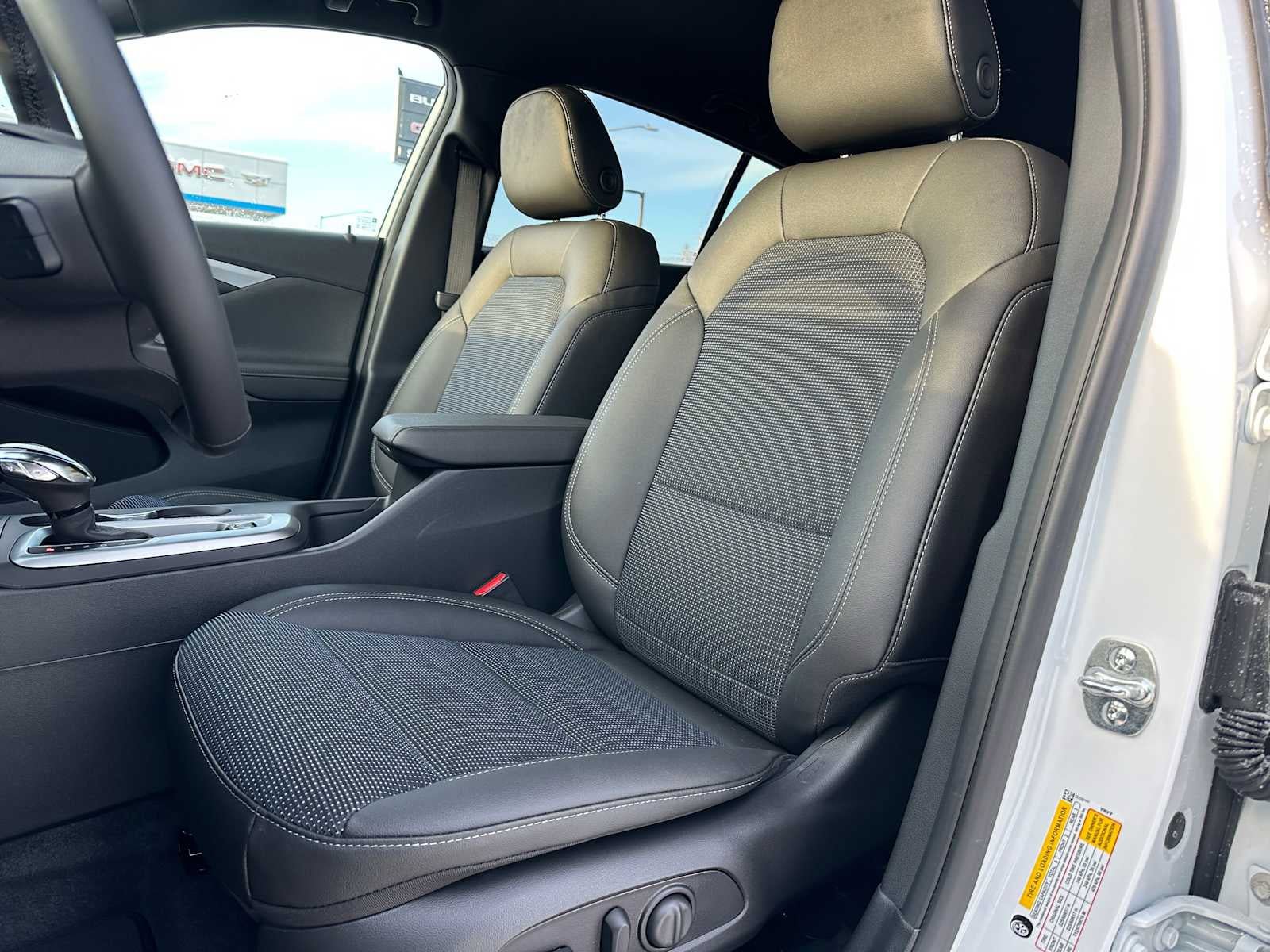 New 2026 Buick Envista Preferred w/ Convenience I Package FWD image 21