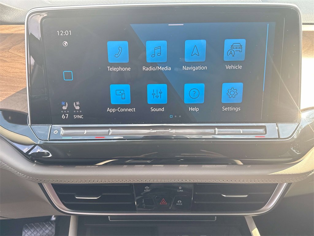 Used 2025 Volkswagen Atlas SE image 18