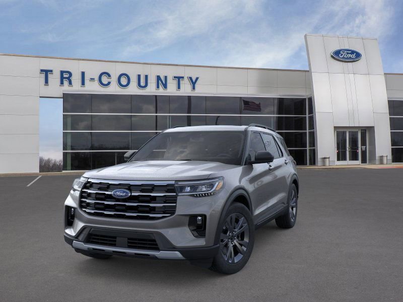 New 2026 Ford Explorer Active image 2