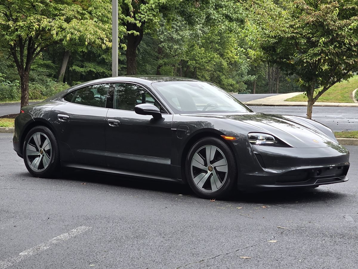Used 2023 Porsche Taycan w/ Premium Package RWD image 8