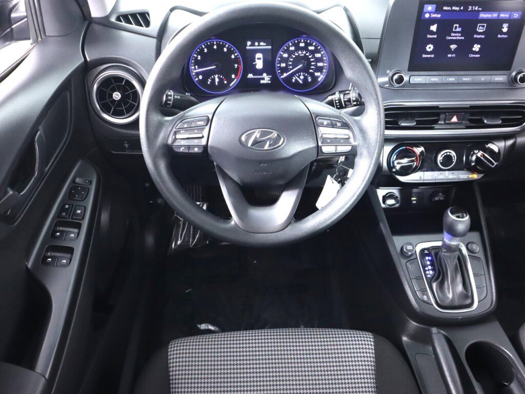 Used 2022 Hyundai Kona SE w/ Cargo Package AWD/4WD image 31