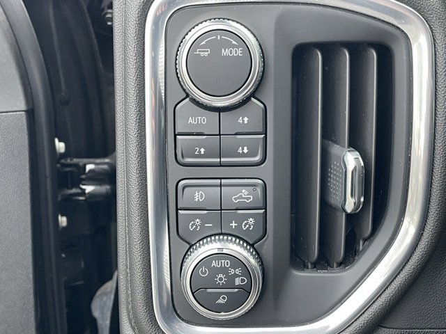 Used 2023 GMC Sierra 3500 Denali image 35