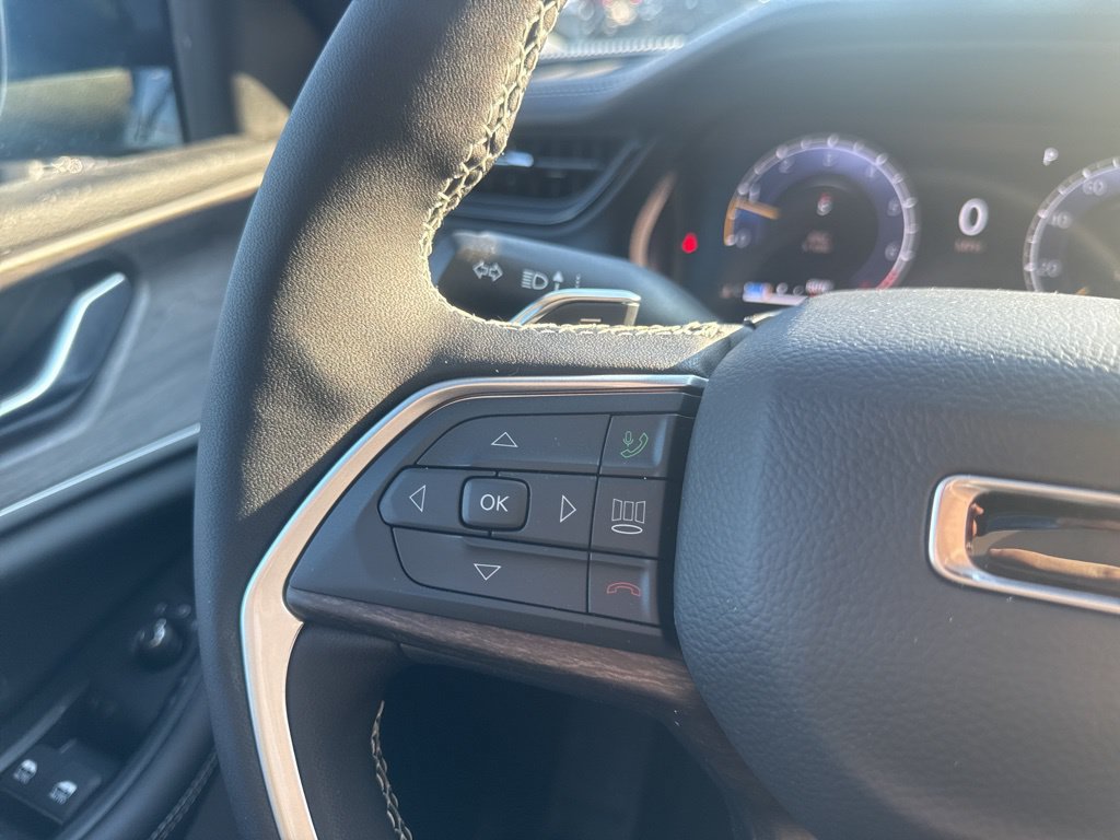 New 2026 Jeep Grand Cherokee Altitude AWD/4WD image 20