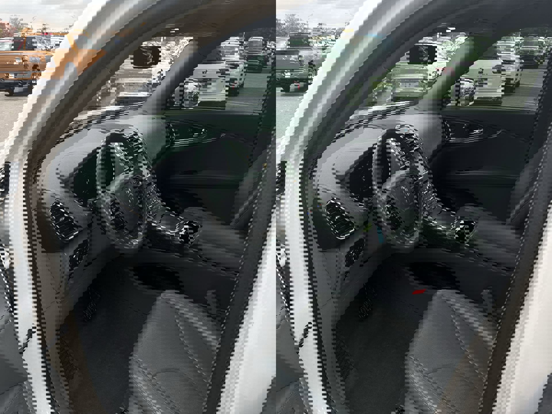 Used 2019 Lincoln Nautilus Reserve image 10