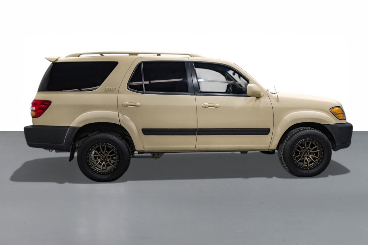 Used 2004 Toyota Sequoia SR5 image 5