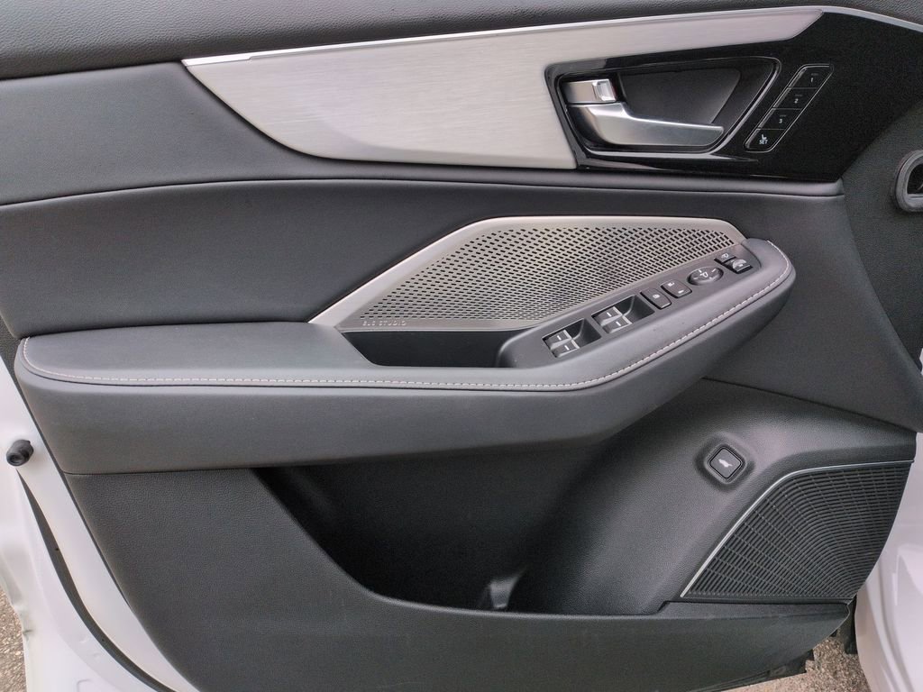 Certified 2023 Acura MDX SH-AWD w/ Technology Package image 14