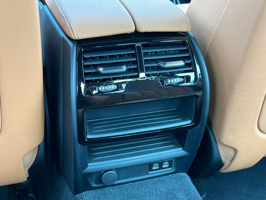 Used 2021 BMW 540i xDrive w/ Premium Package AWD/4WD image 38