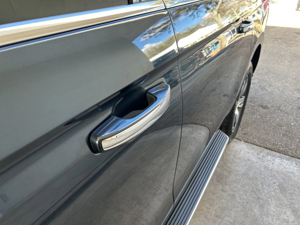 Used 2023 Ford Expedition Max Limited image 15