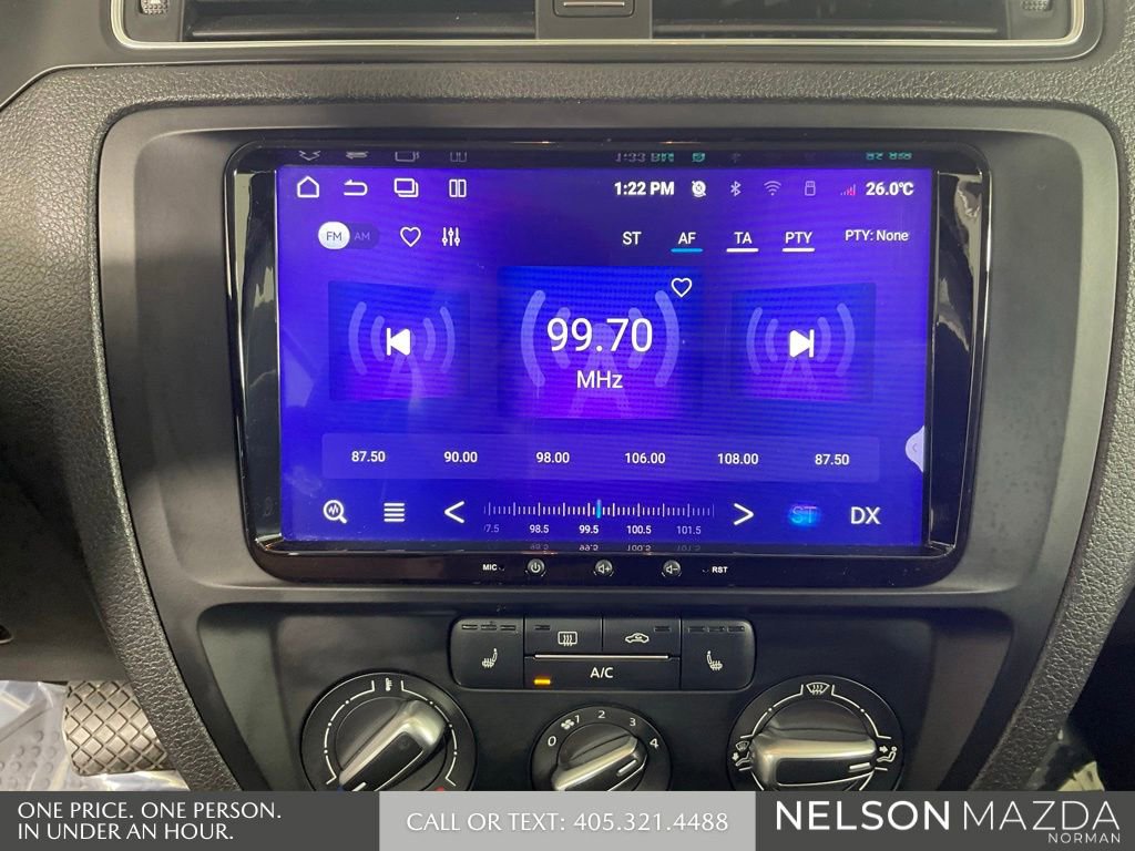 Used 2017 Volkswagen Jetta SE FWD image 34
